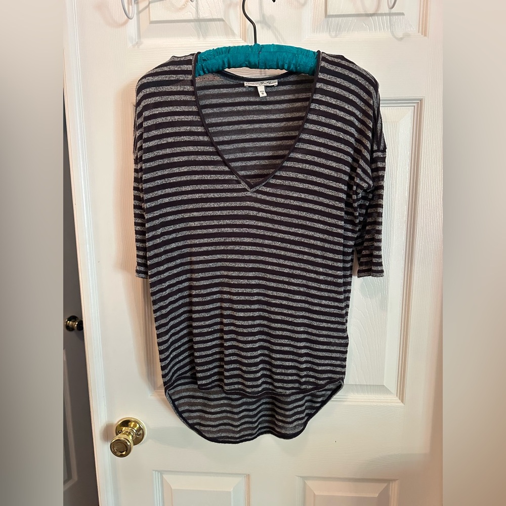 Express tunic hi-lo oversized 3/4 sleeve shirt - Picture 2 of 7